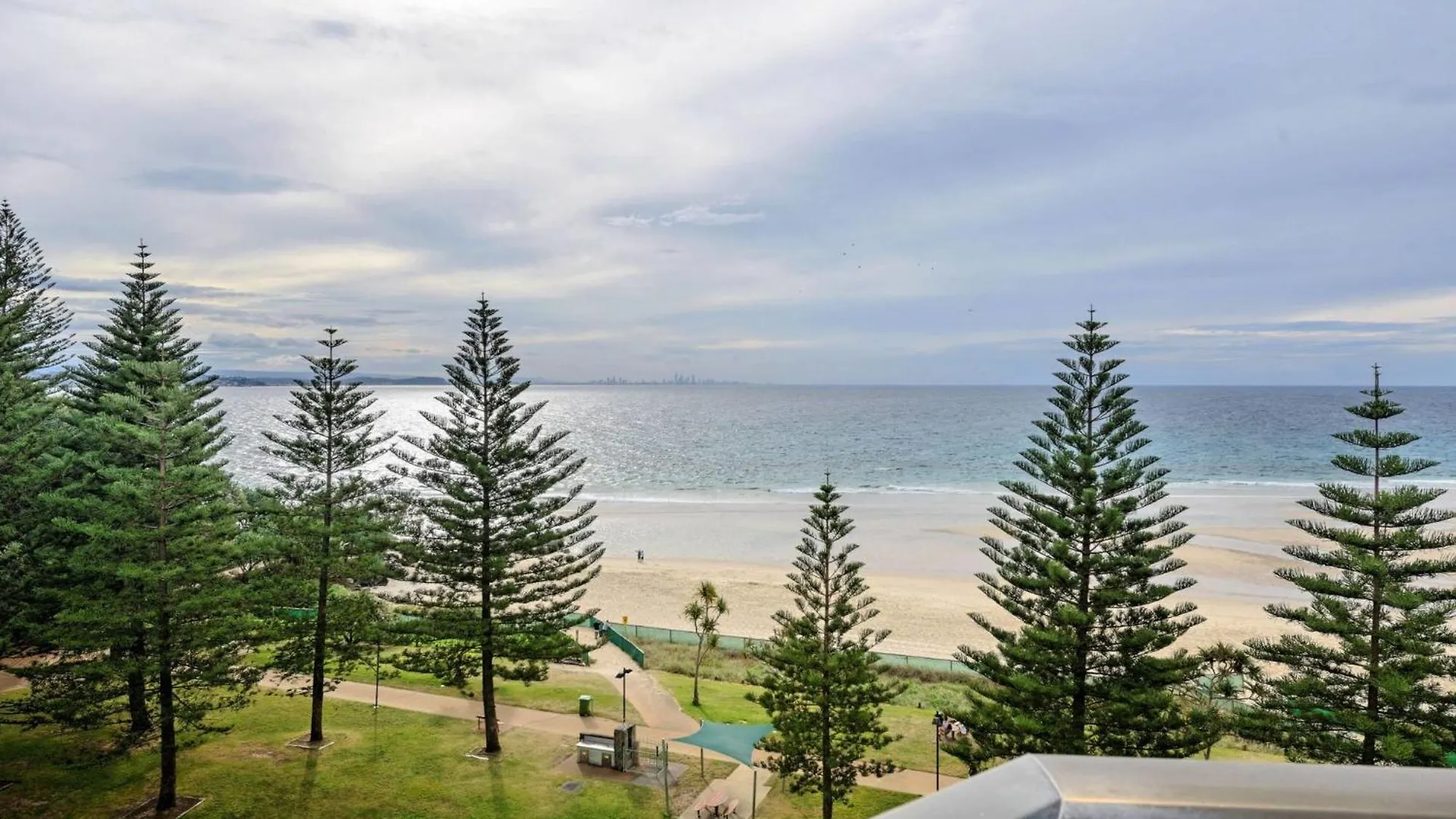 Bayview Apartments Rainbow Bay Coolangatta